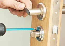 Gallery Locksmith Store Inglewood, CA 310-975-3199 Gallery Locksmith Store Inglewood, CA 310-975-3199 - 6-Lock-Repair